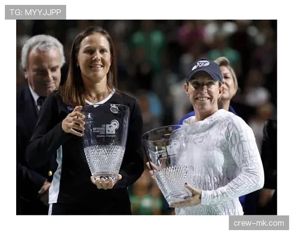 多萨里完胜对手 勇夺冠军奖杯