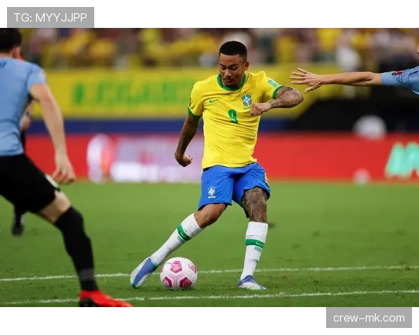 理查利森国家队竞争加剧，近期表现成关键考量