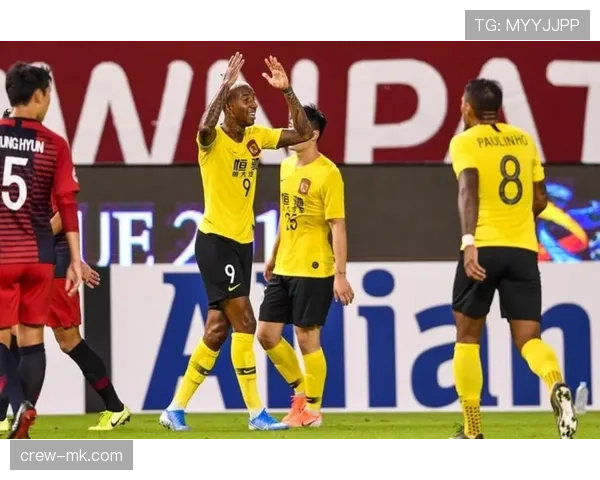 迈克尔·里德突破带动进攻节奏显著提升球队关键回合得分效率