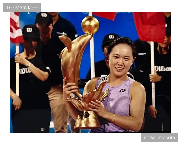 朱琳训练完直接拎爱马仕去吃火锅，这反差谁懂