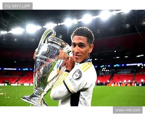 贝林厄姆赛后居然自己带便当，队友全看傻了，豪门生活到底有多拼？